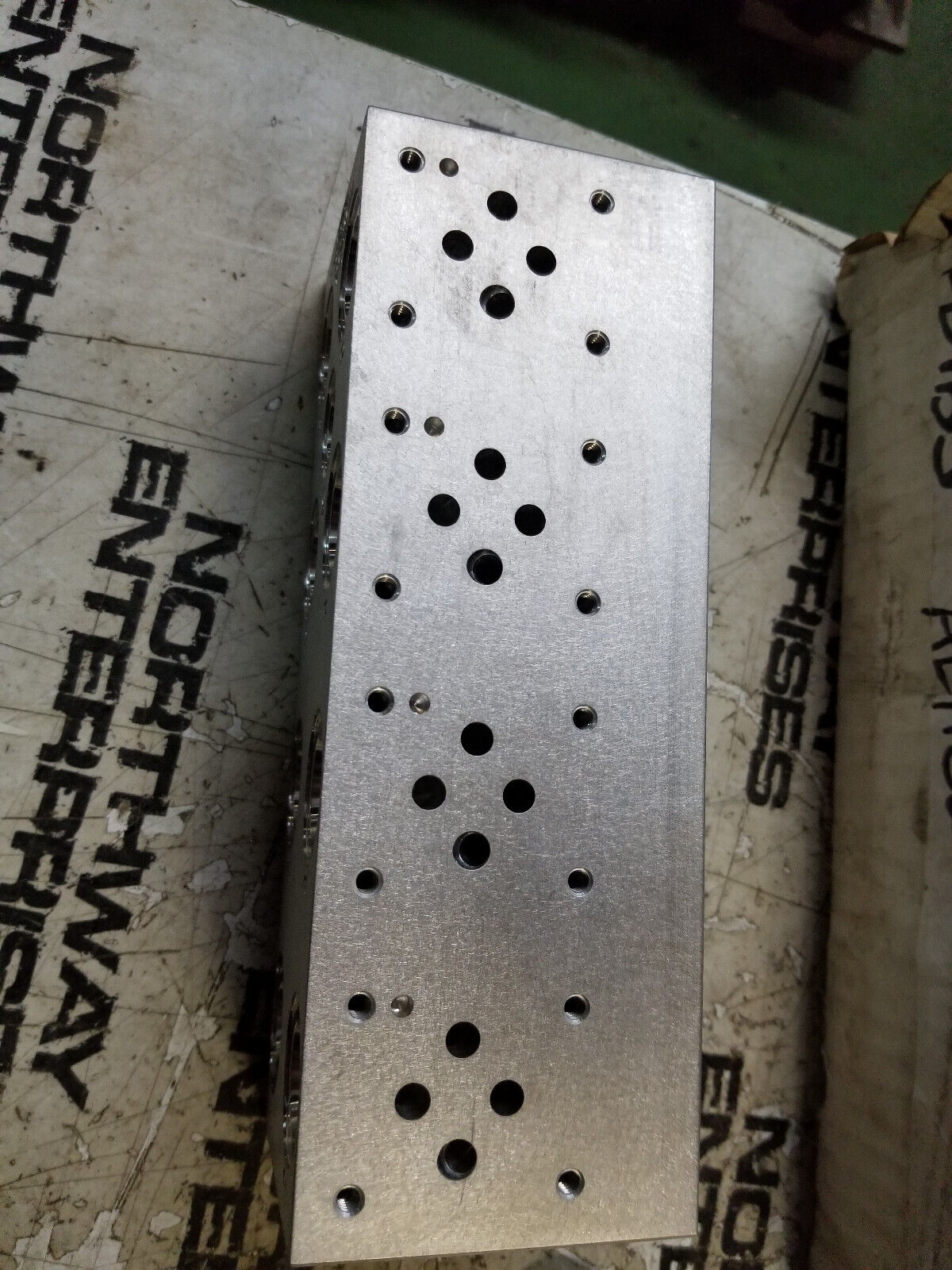 D03 4-STN PARALLEL MANIFOLD - BA03GPS04SDUCAAA