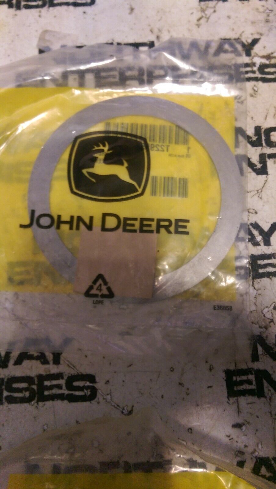 JOHN DEERE T229555 LOT OF 5 PIECES