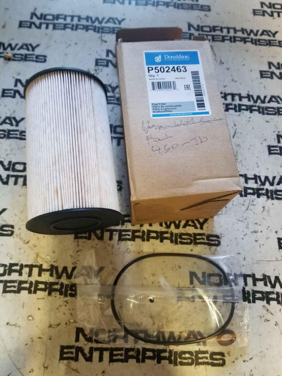 P502463 NEW GENUINE DONALDSON FUEL FILTER
