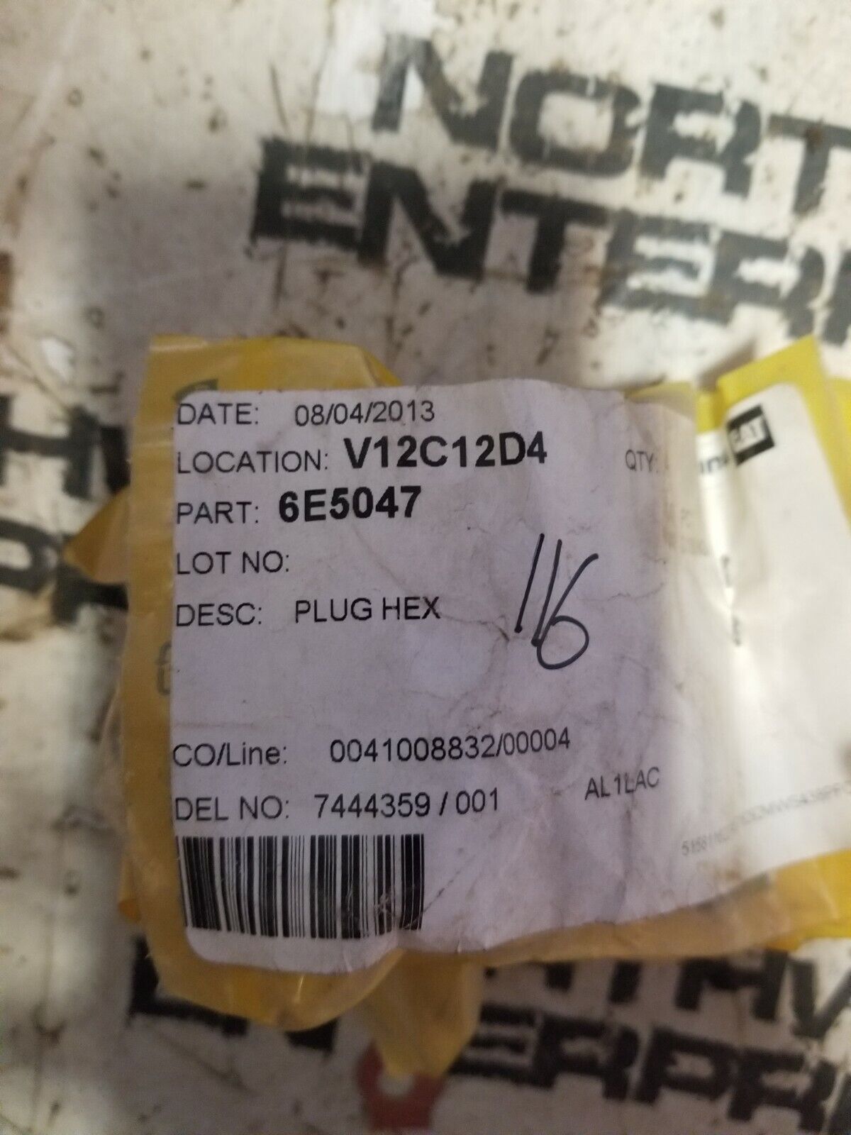 6E-5047: PLUG-HEX SOCKET HEAD
