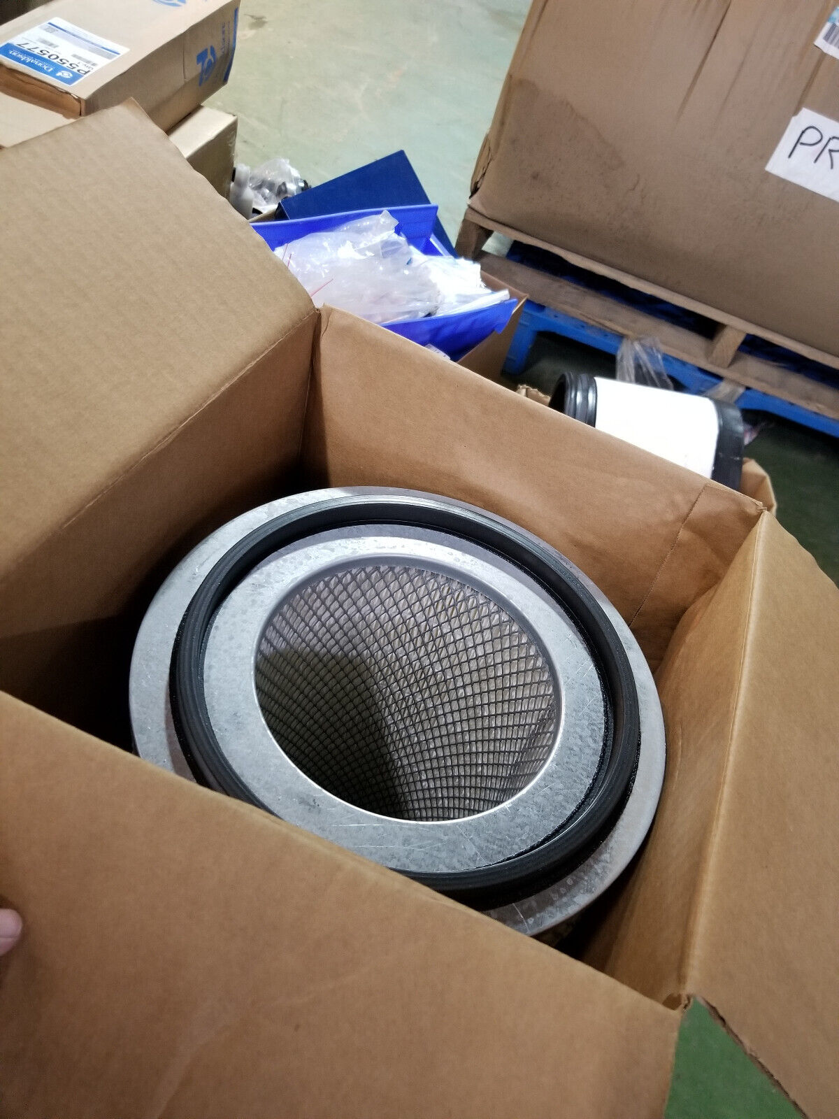 P181016 DONALDSON AIR FILTER CROSS 3I0774 A833C 3I-0774