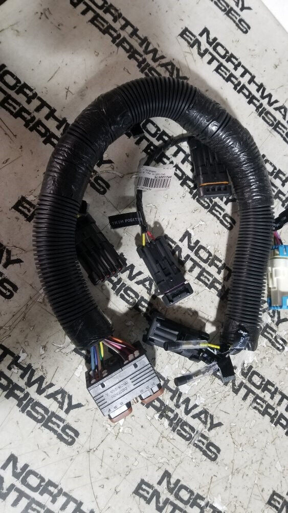 8M2100575 Mercury Harness