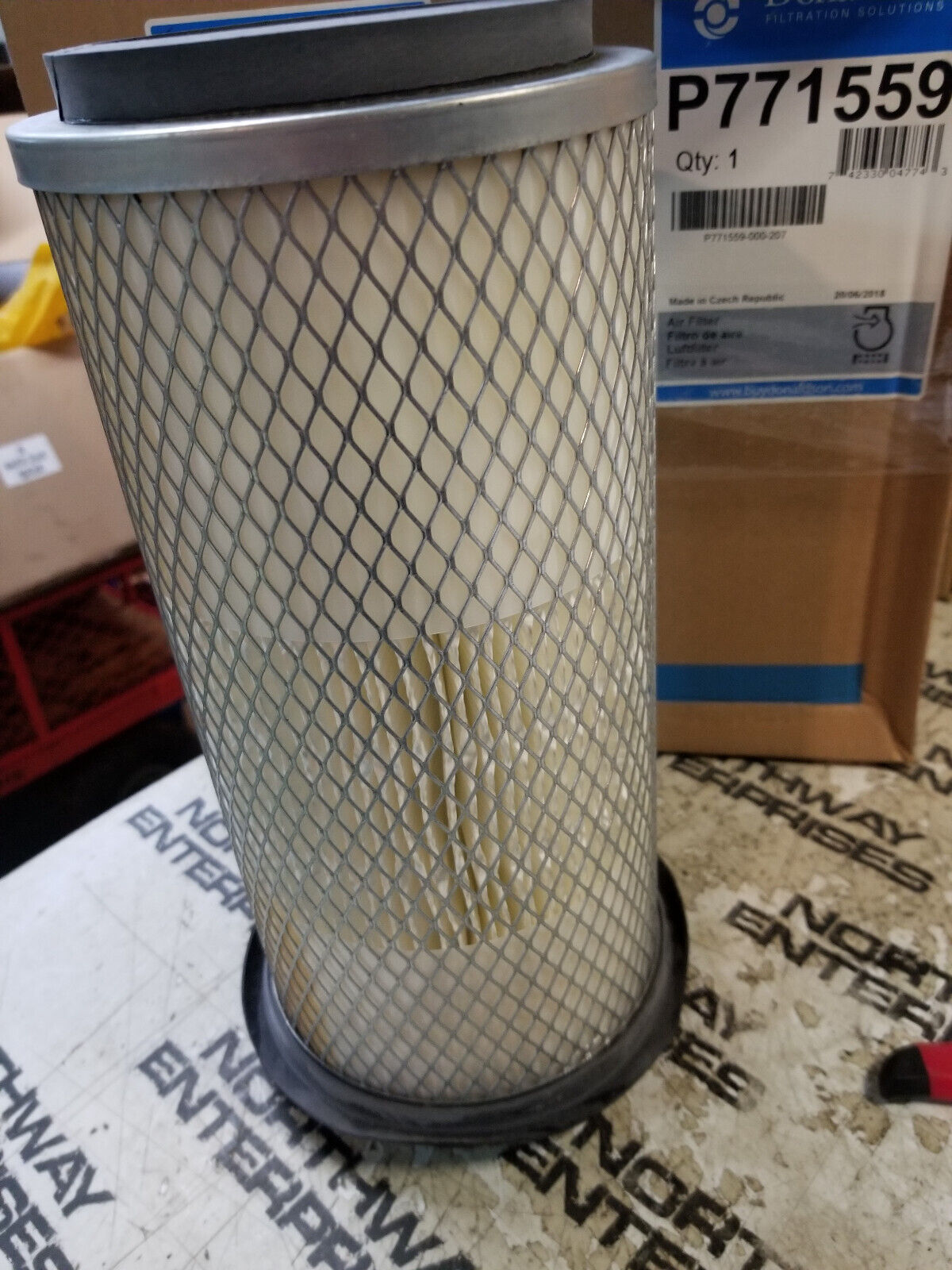 LOT OF 2PC - P771559 DONALDSON AIR FILTER