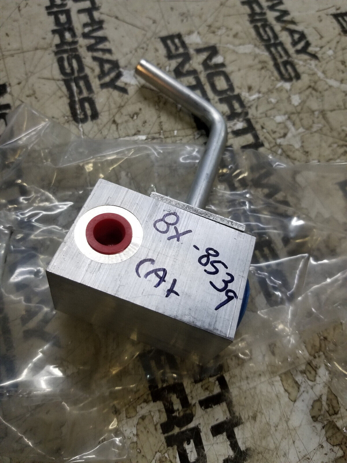 CATERPILLAR 8X-8539 VALVE 8X8539