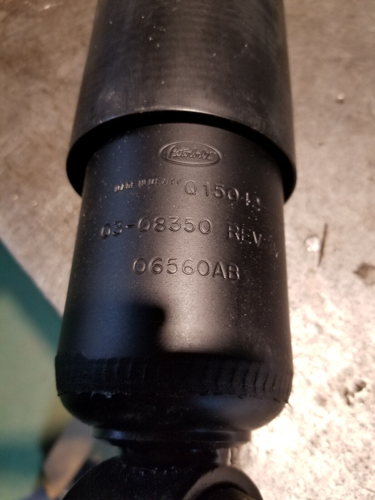 06560AB PACCAR SHOCK ABSORBER