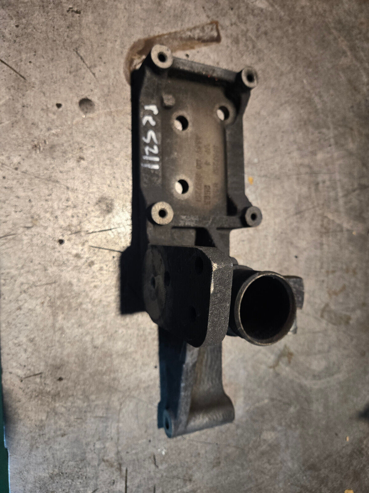 03-07 Dodge Ram Cummins 5.9L Engine Ac compressor bracket 3957252