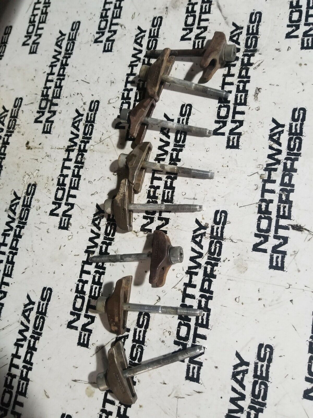 11-19 Ford 6.7L Diesel Injector Hold Downs bc3q-9l535-bg