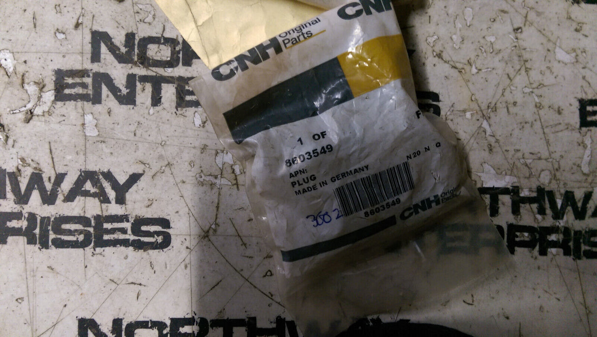 8603549 CASE CNH PLUG