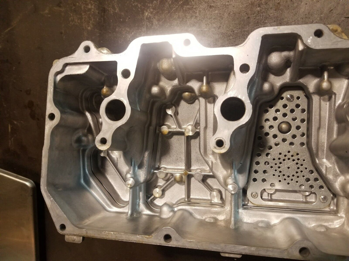 2011-2015 DURAMAX 6.6 6.6L DIESEL LML VALVE COVER & SPACER LH DRIVER