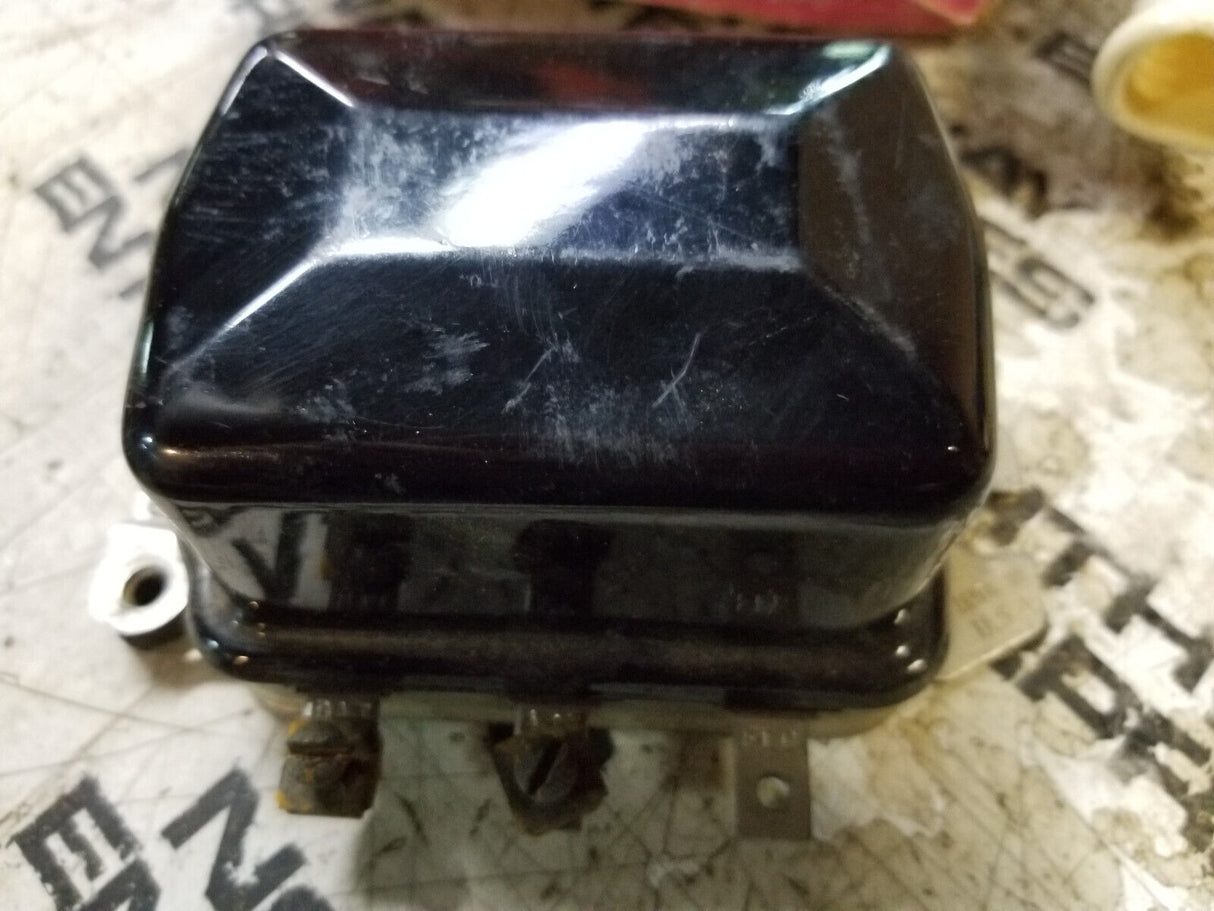 STANDARD VR20 VOLTAGE REGULATOR 12V