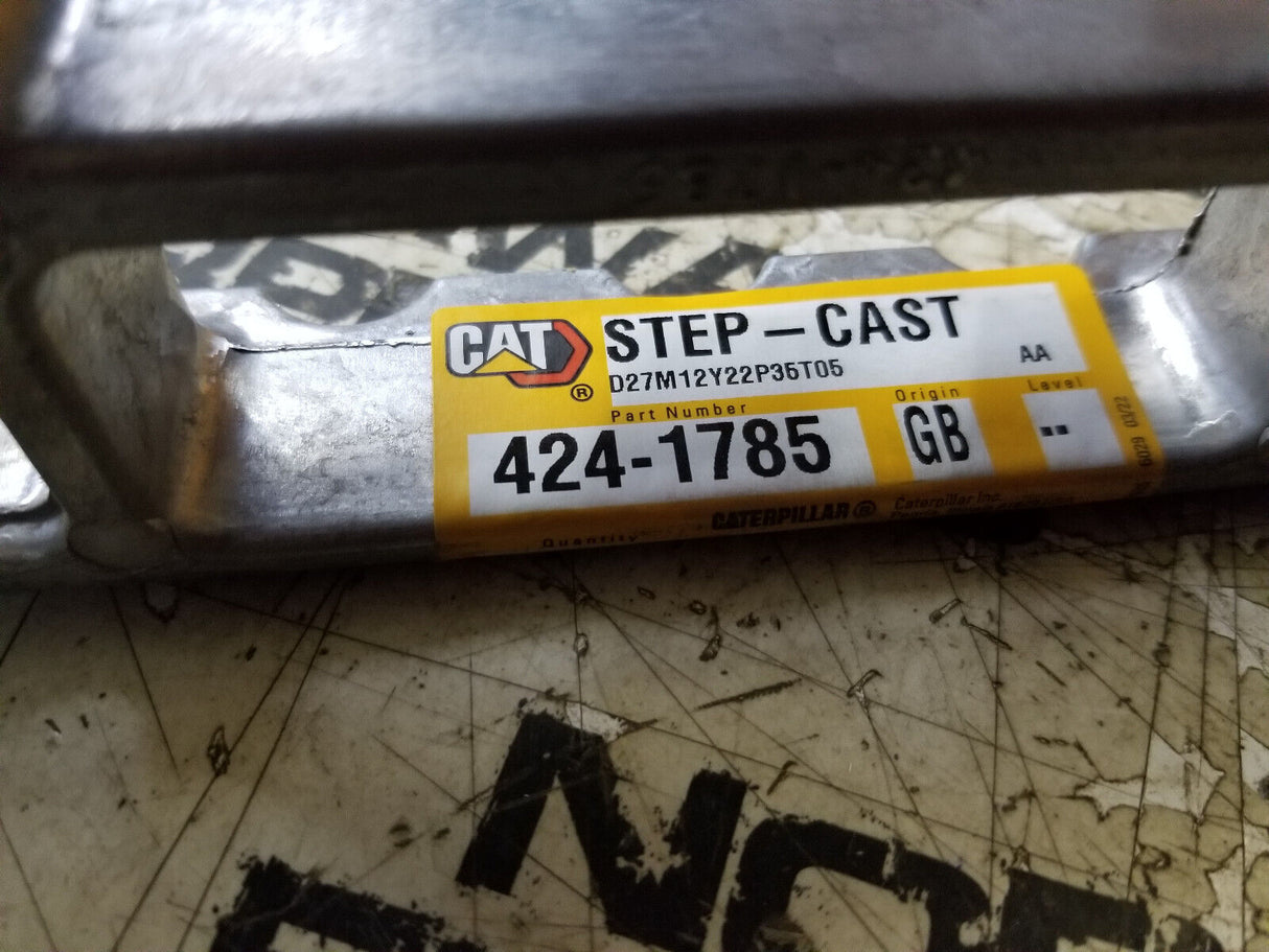 424-1785 Caterpillar 328mm Long Ladder Step 4241785