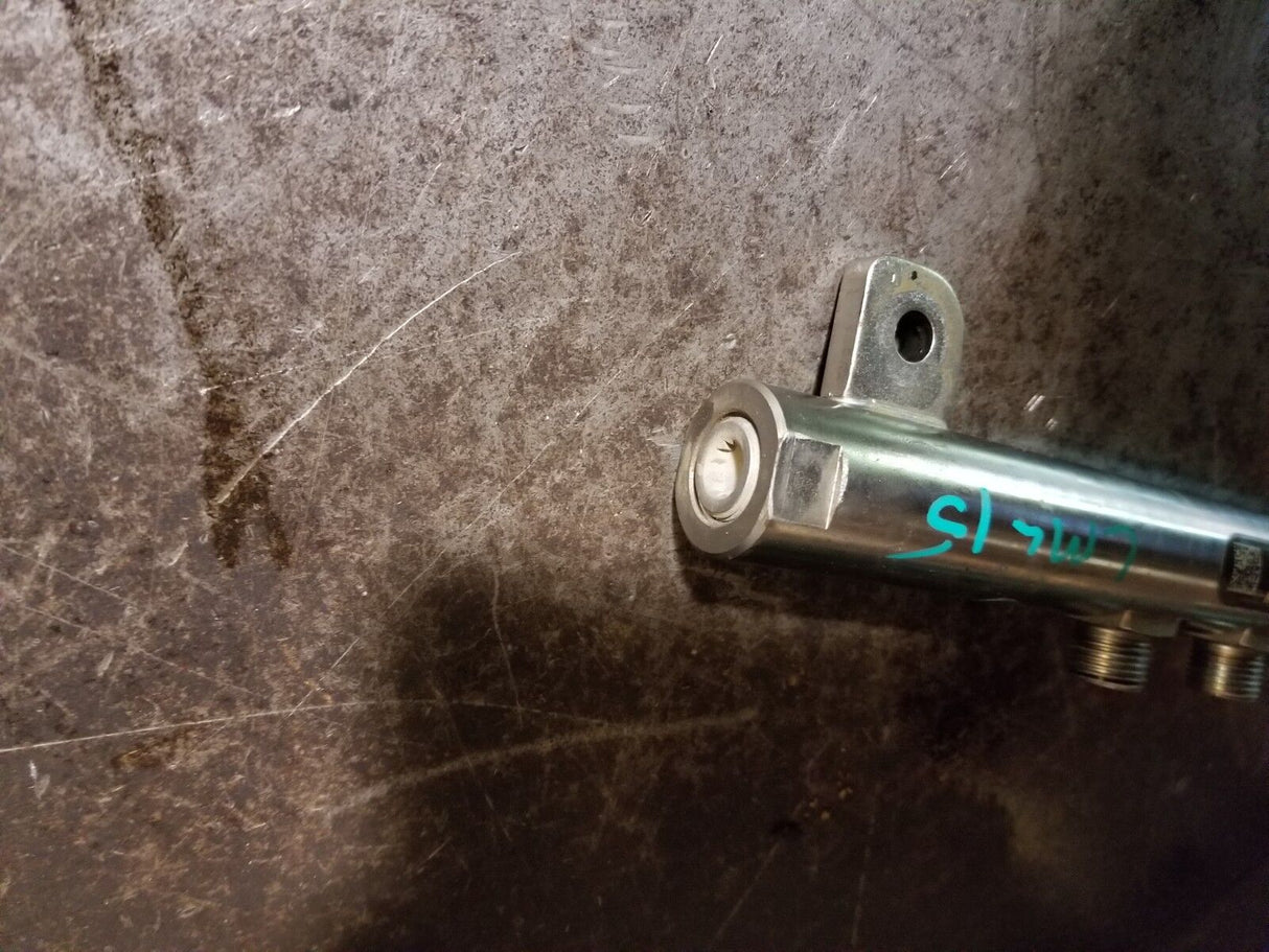 011 2011-2015 Duramax LML High Pressure Fuel Rail 12620532