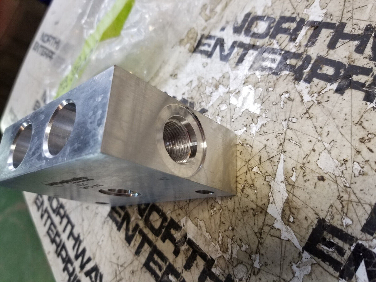 SUN HYDRAULICS YGJ 1JP3-AA LINE MOUNT BODY MANIFOLD