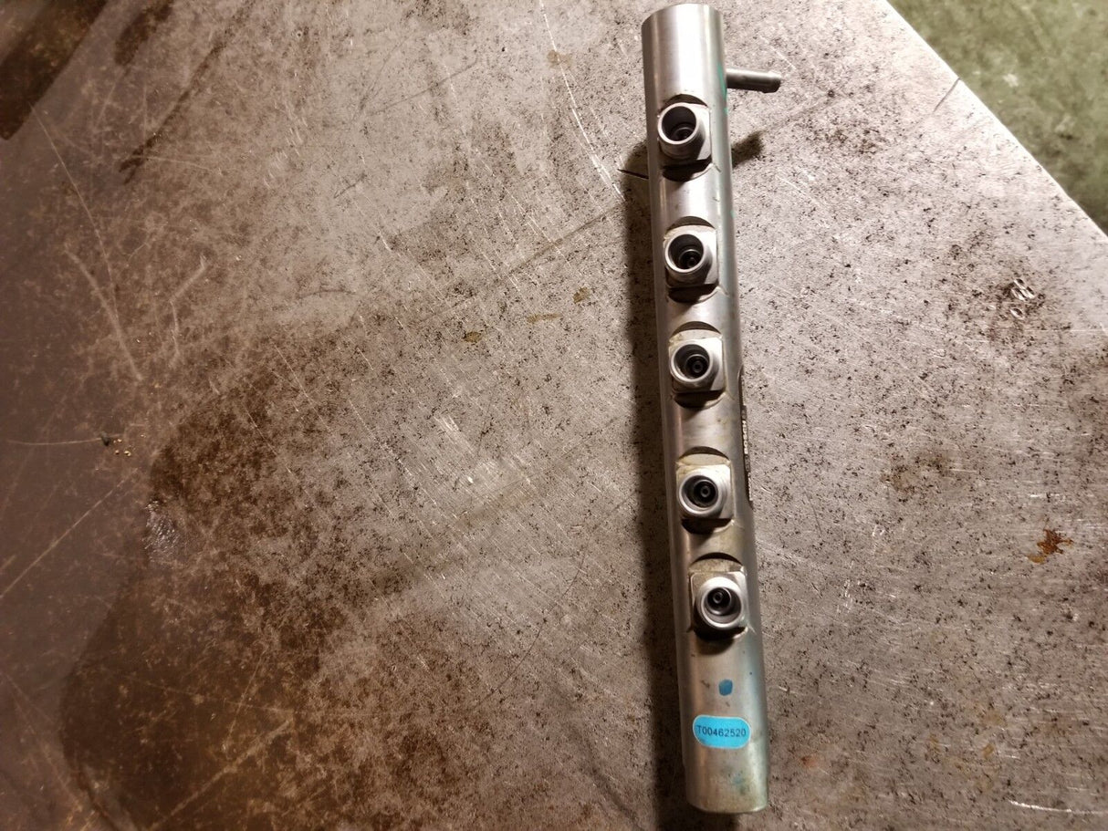 011 2011-2015 Duramax LML High Pressure Fuel Rail 12620533 12611872 ref15