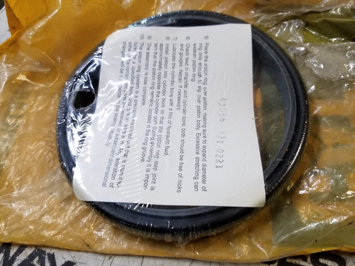 4T-8695 166.30mm Bore Diameter 2-Piece Seal 4T8695