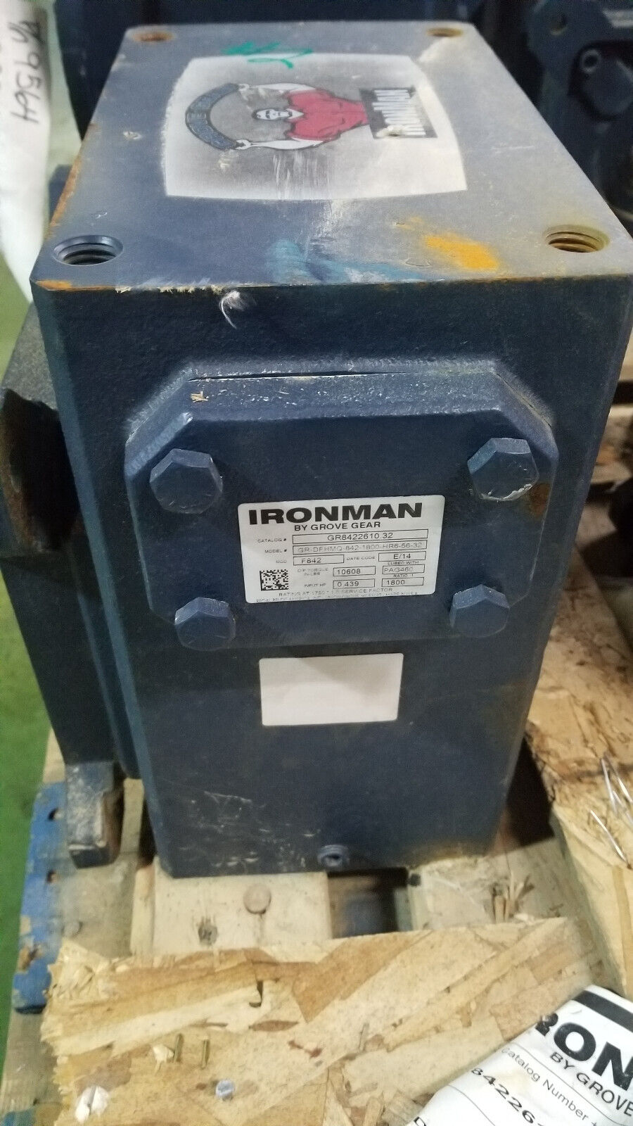 IRONMAN GROVE GEAR BOX GR8422610.32 GR-DFHMQ-842-1800-HR6-56-32