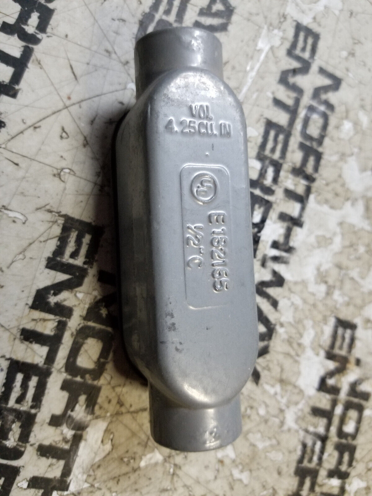 LOT OF 3PC - E182165 1/2" C ELECTRICAL CONDUIT BODY ENCLOSURE