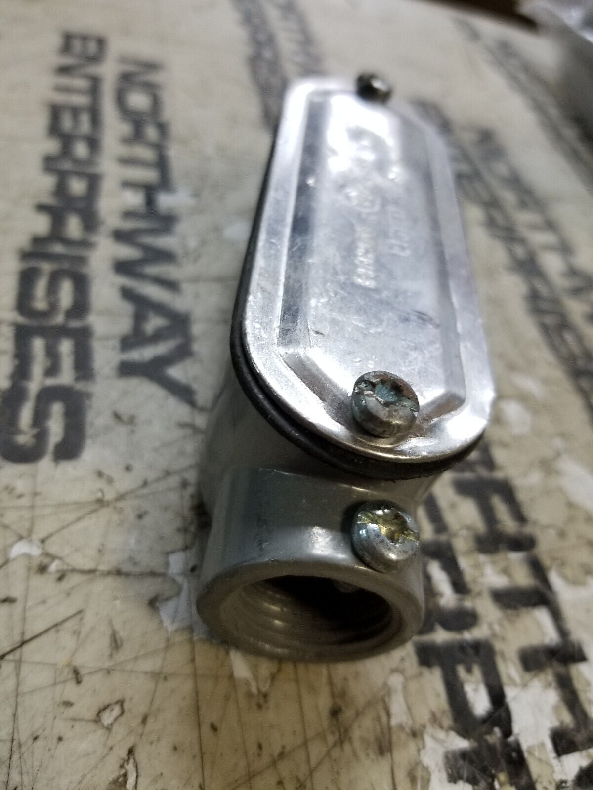 LOT OF 3PC - E182165 1/2" C ELECTRICAL CONDUIT BODY ENCLOSURE