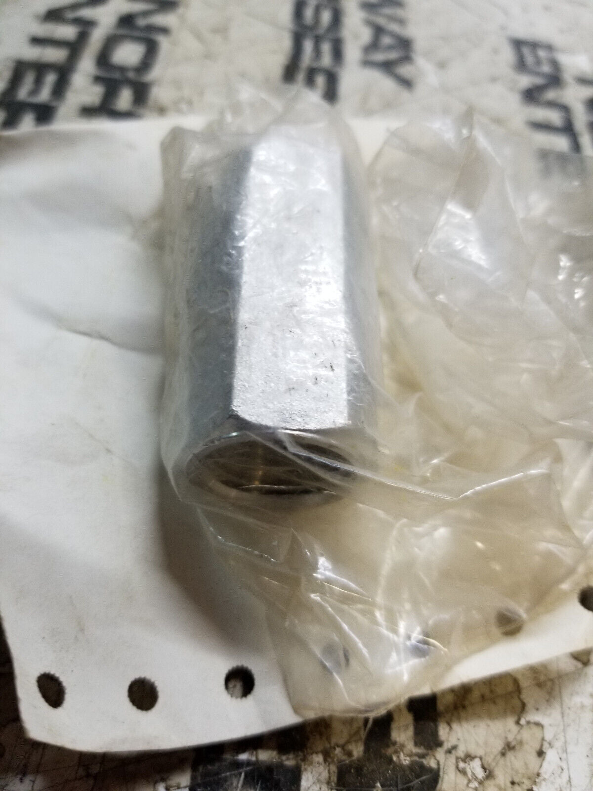 7M-6740 VALVE 7M6740