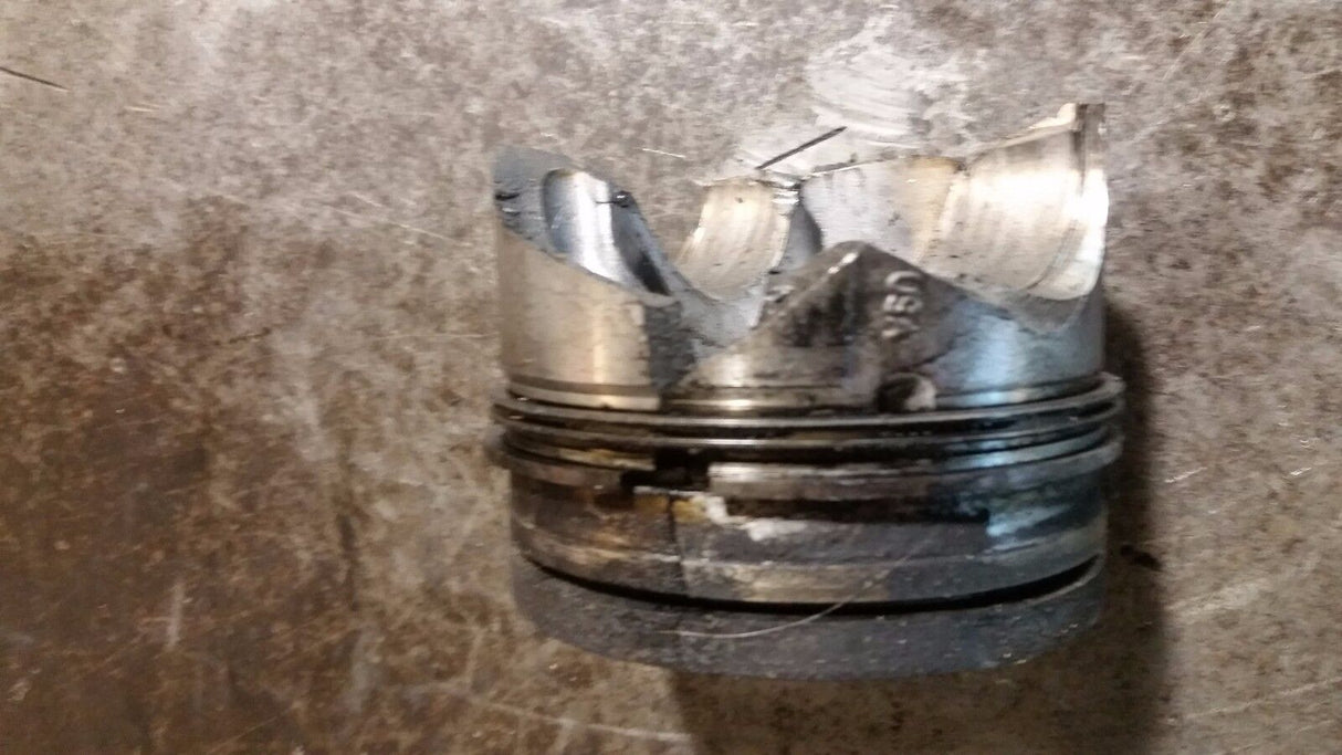 DAMAGED EDUCATIONAL PURPOSE PISTON