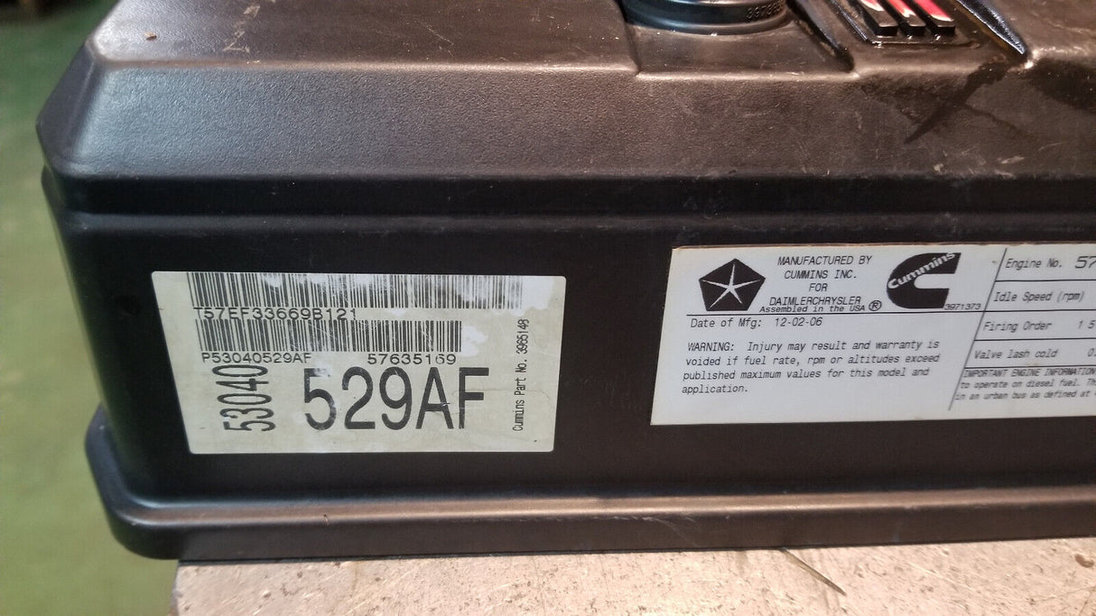 Dodge Ram 5.9L Cummins USED VALVE COVER ASSEMBLY 2005-07 4931453 4931454