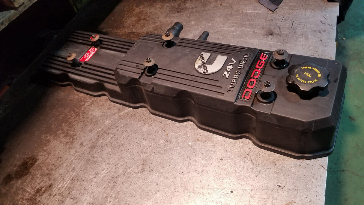 Dodge Ram 5.9L Cummins USED VALVE COVER ASSEMBLY 2005-07 4931453 4931454