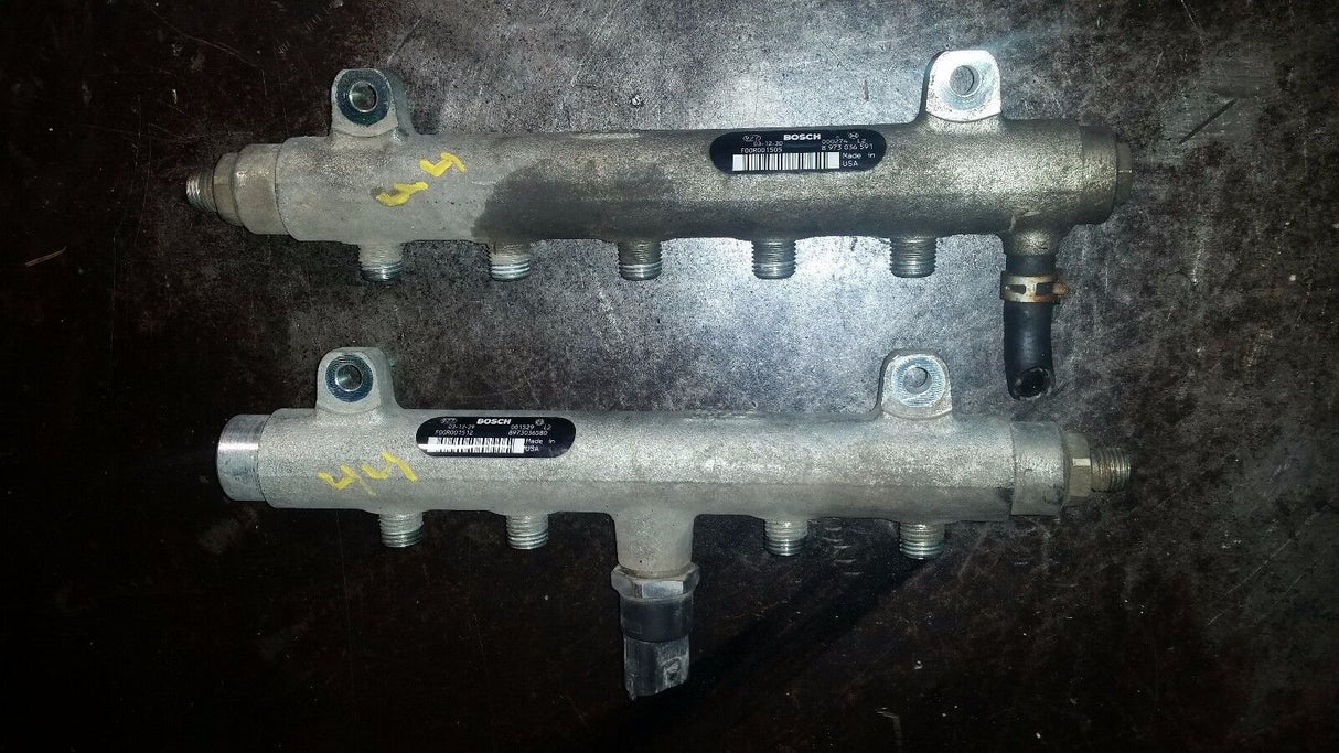 04 05 2004 2005 Chevy GMC 6.6 LLY Duramax Fuel Rails 8973036591 8973036580 r44