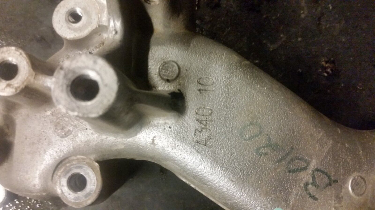 011 12 13 2011-2013 Ford 6.7L 6.7 Powerstroke Thermostat Housing BC3Q-8C388-AE