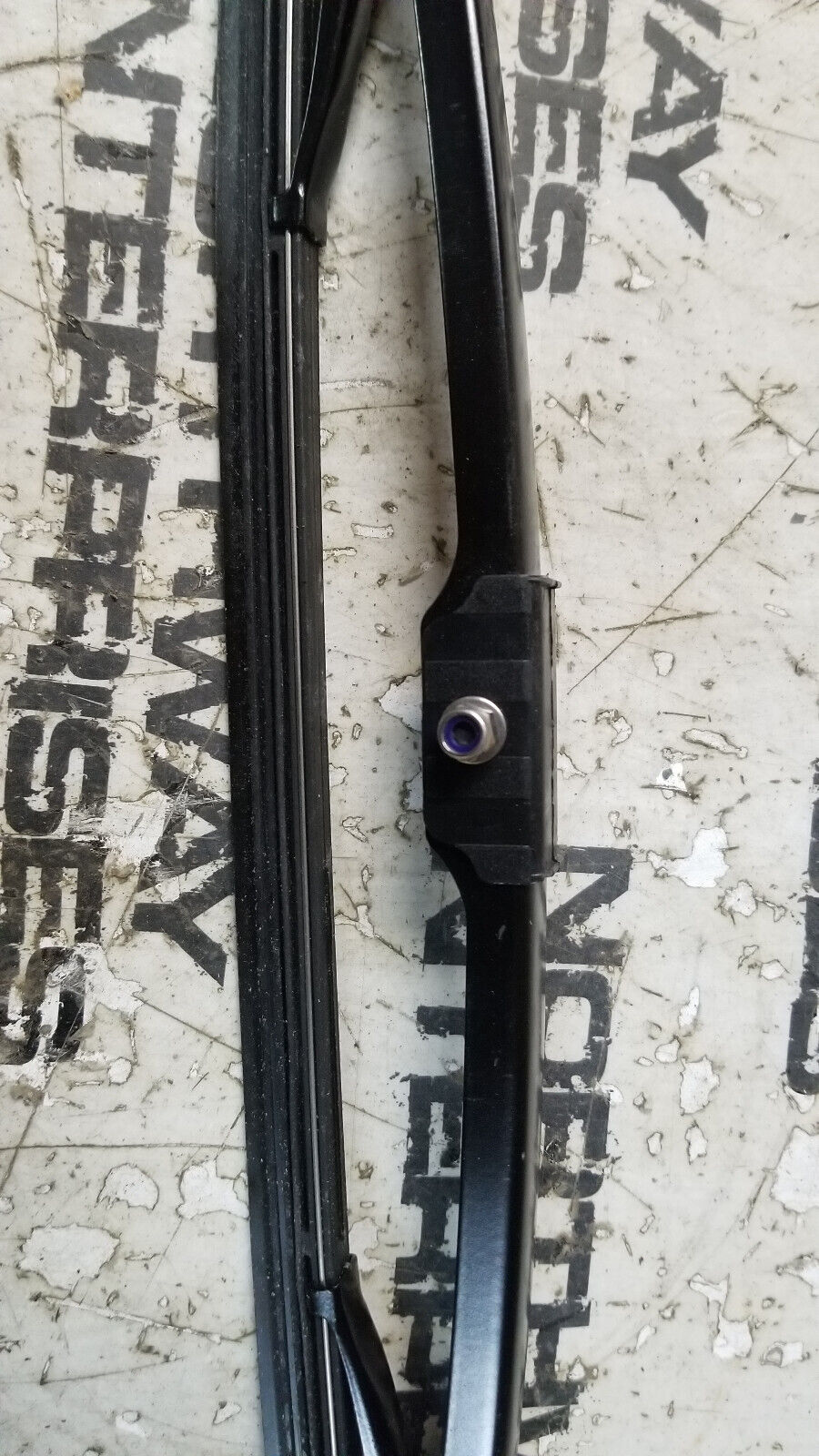 GENUINE OEM VOLVO 11059958 WIPER BLADE