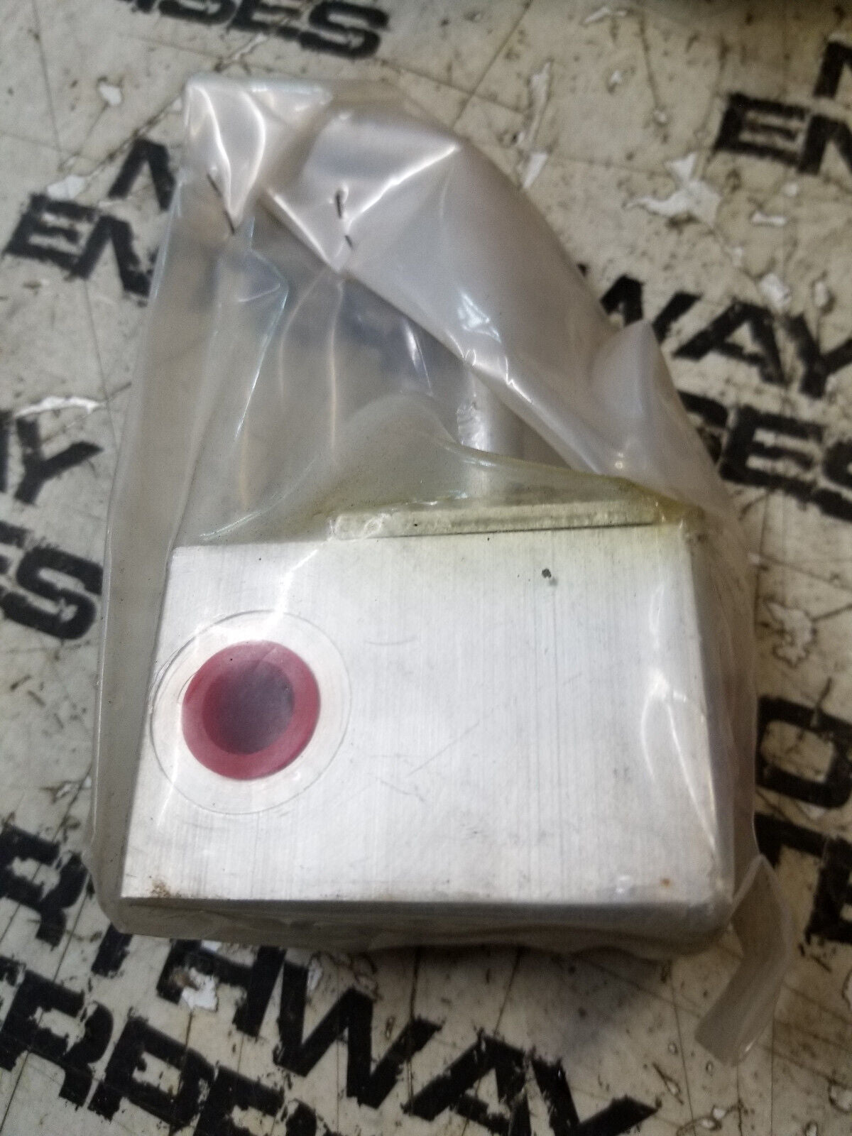 CATERPILLAR 8W-2792 VALVE 8W2792