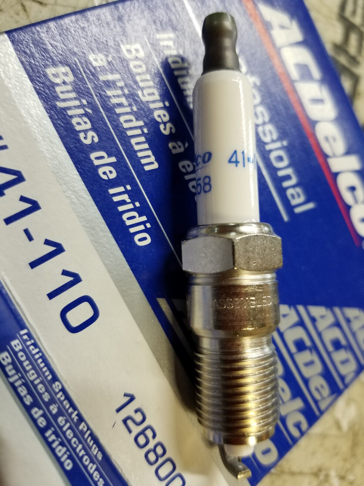 LOT OF 12 PLUGS - DELCO 41-110 12680072 SPARK PLUGS