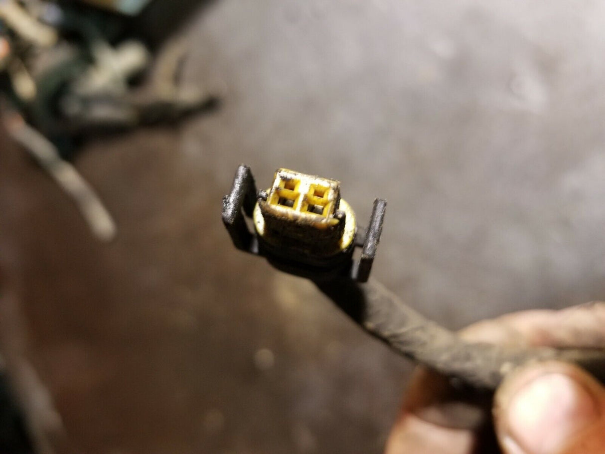 2 WIRE 6.0L POWERSTROKE ENGINE HARNESS PIGTAIL CONNECTOR yellow