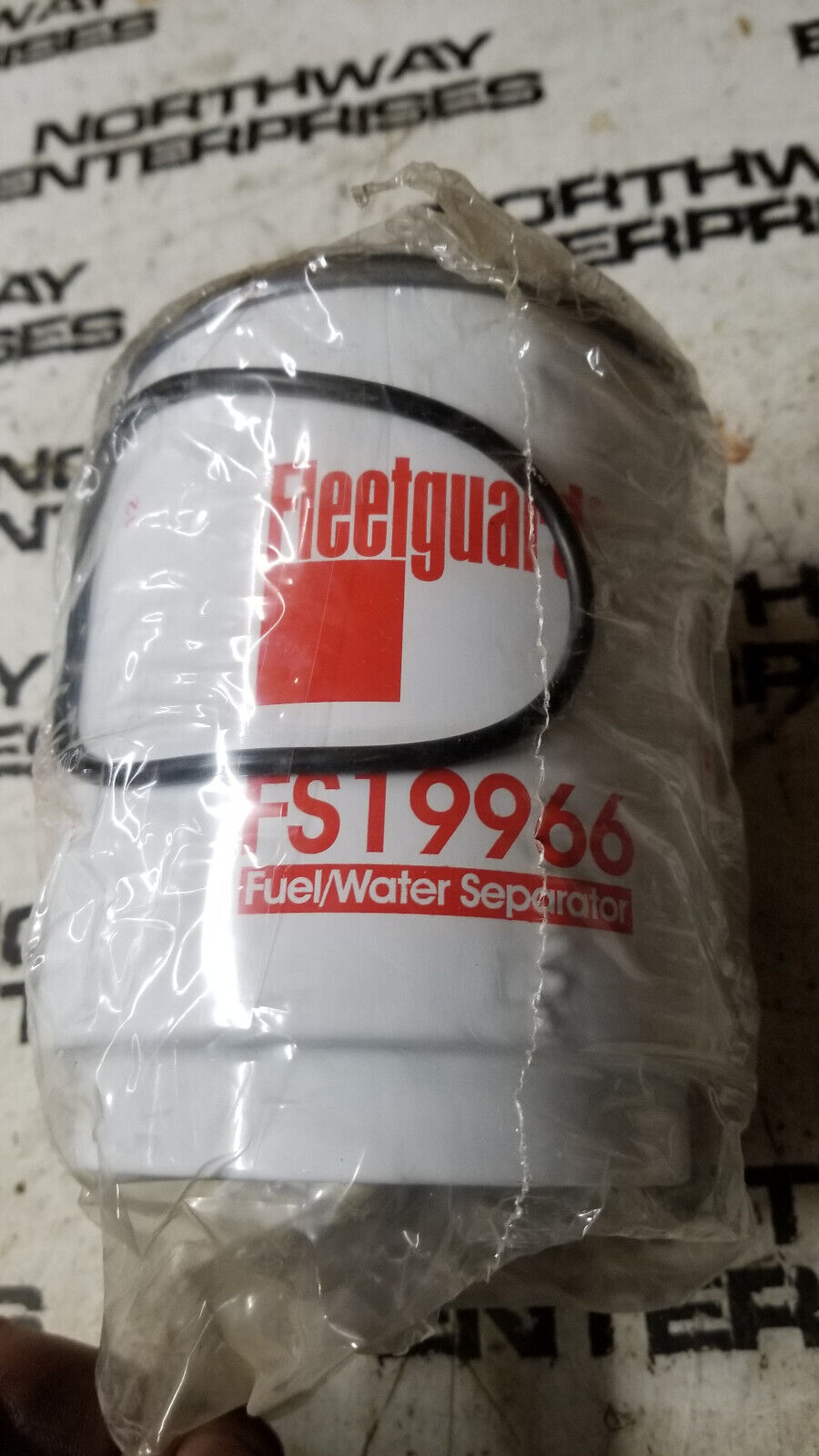 FS19966 FleetGuard Fuel Filter