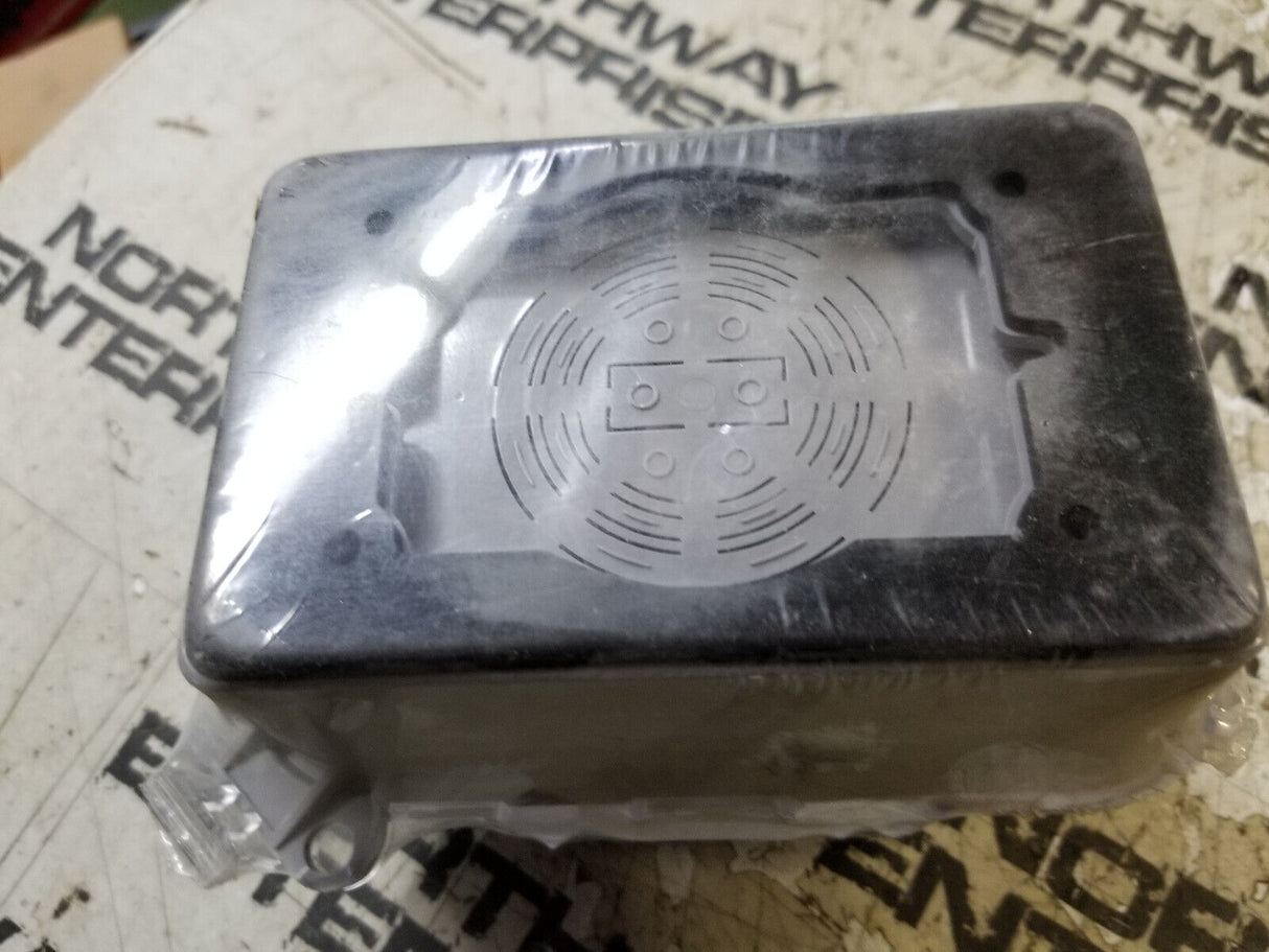 WIU-1HX Eaton Outlet Boxes/Covers Weatherproof 3-1/4" Outlet Cover