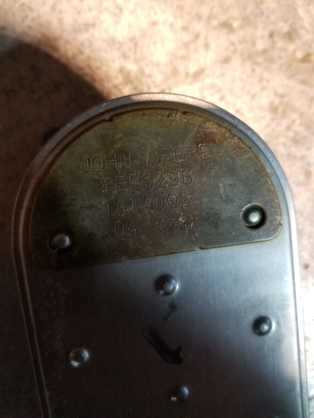 JOHN DEERE Oil Cooler RE59298