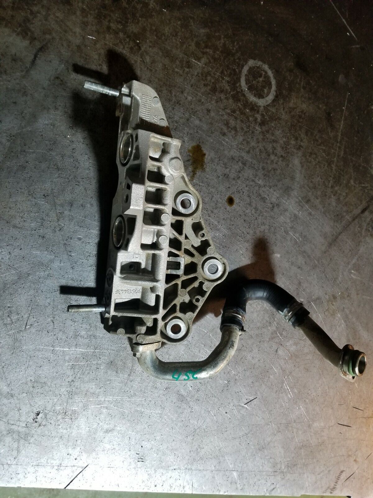 90513407 3.0L ECODIESEL IDLER PULLEY BRACKET