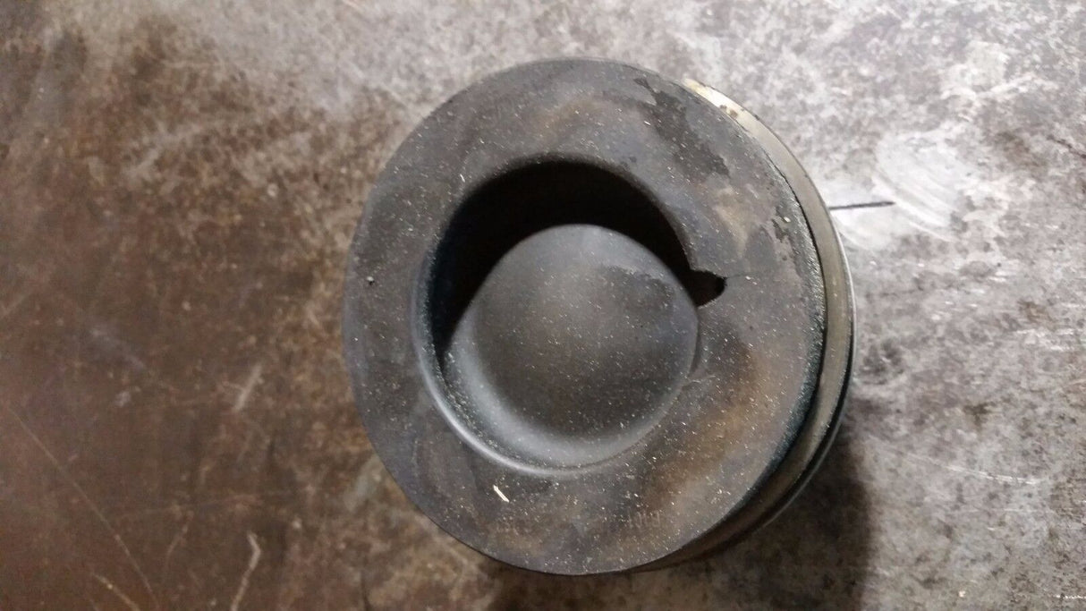 DAMAGED EDUCATIONAL PURPOSE PISTON Duramax