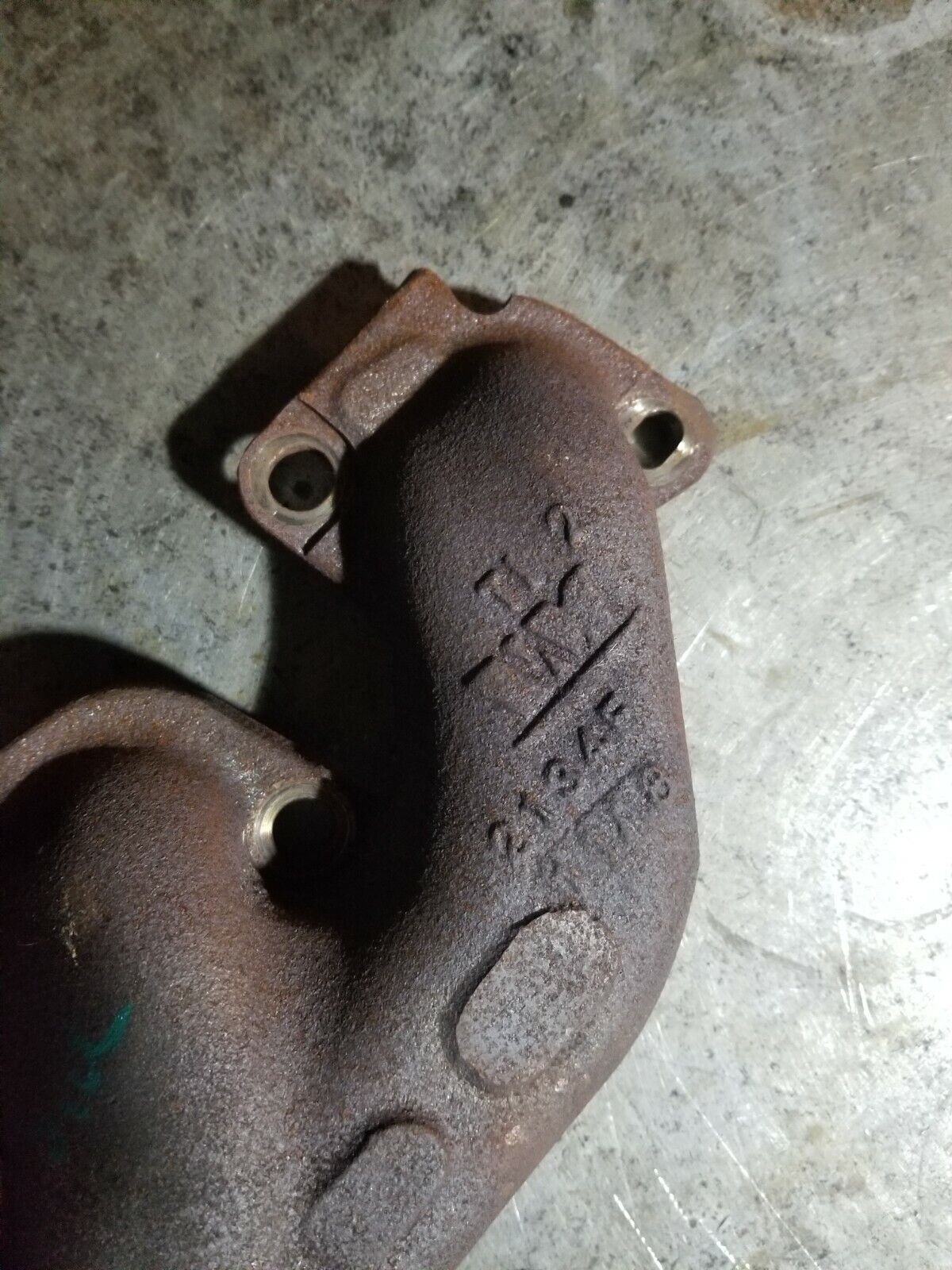 68247778AB 3.0L ECODIESEL USED EXHAUST MANIFOLD RH PASSENGER