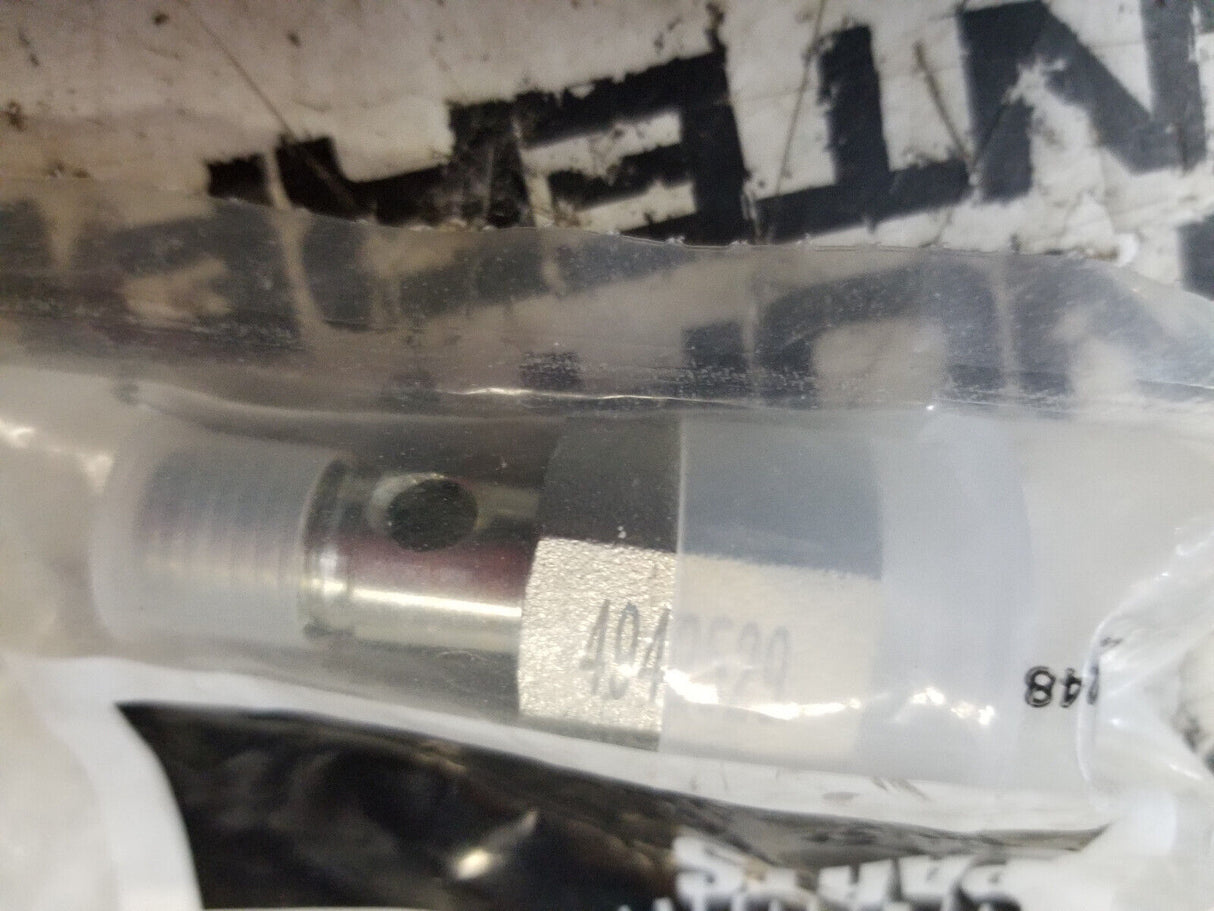 Cummins Banjo Connector Screw 4942529