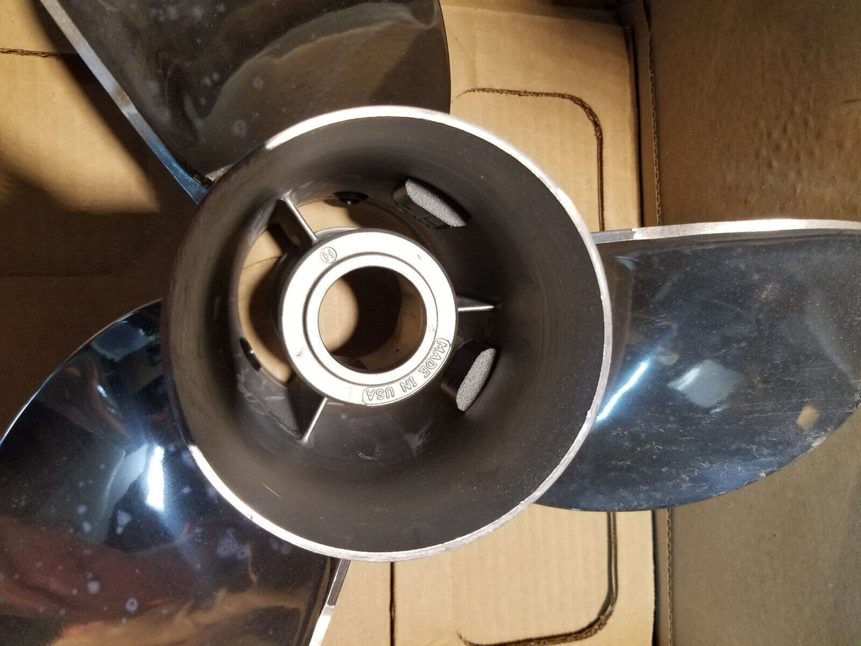 Mercury Tempest Plus Propeller 14 5/8 x 17" Pitch - RH - 48-8M0151380