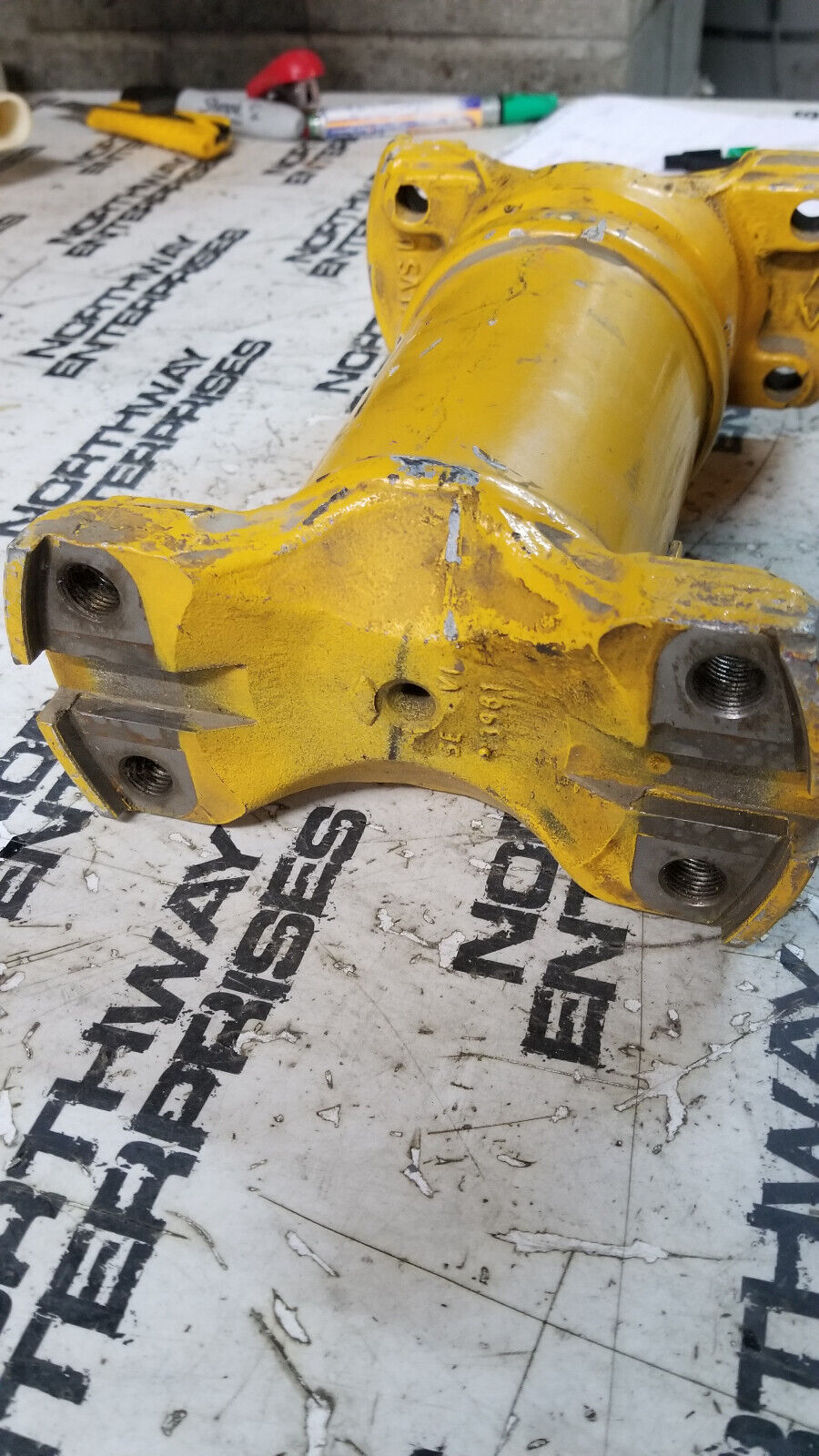 VOE11116165 VOLVO DRIVESHAFT 11116165