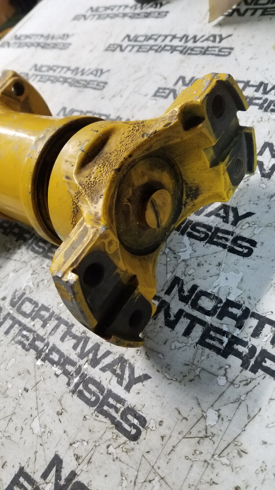 VOE11116165 VOLVO DRIVESHAFT 11116165