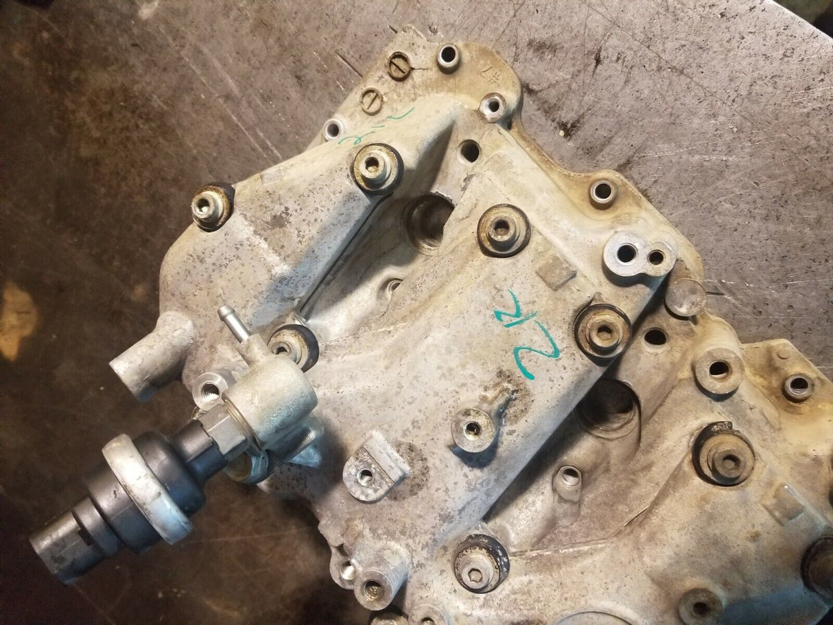 2011-2015 DURAMAX 6.6 6.6L DIESEL LML VALVE COVER SPACER RH PASSENGER