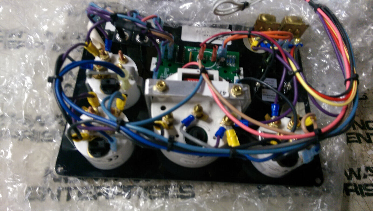 RE555893 JOHN DEERE PANEL KIT 12V FLY BRIDGE