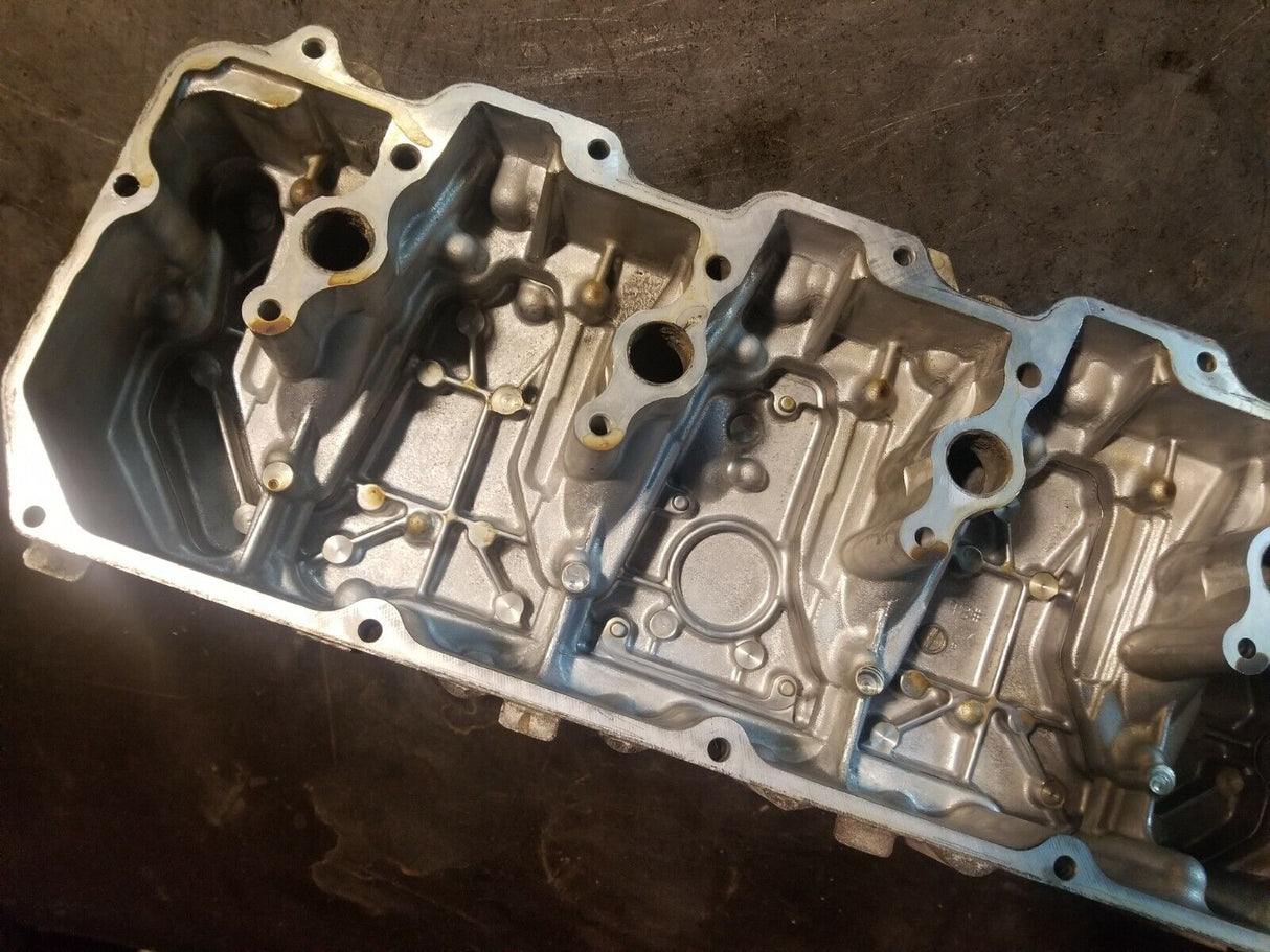 2011-2015 DURAMAX 6.6 6.6L DIESEL LML VALVE COVER SPACER RH PASSENGER