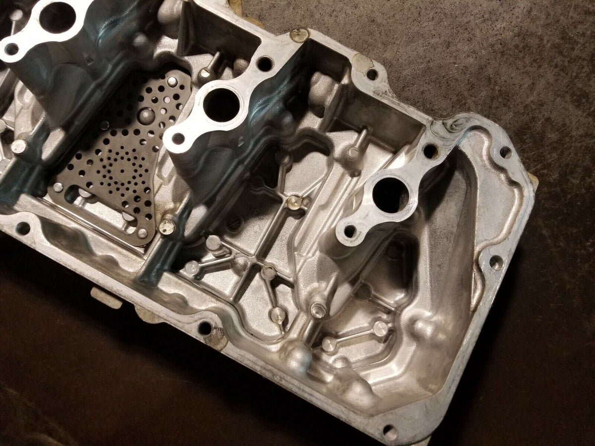 2011-2015 DURAMAX 6.6L DIESEL LML VALVE COVER LH DRIVER 12640380 12642769