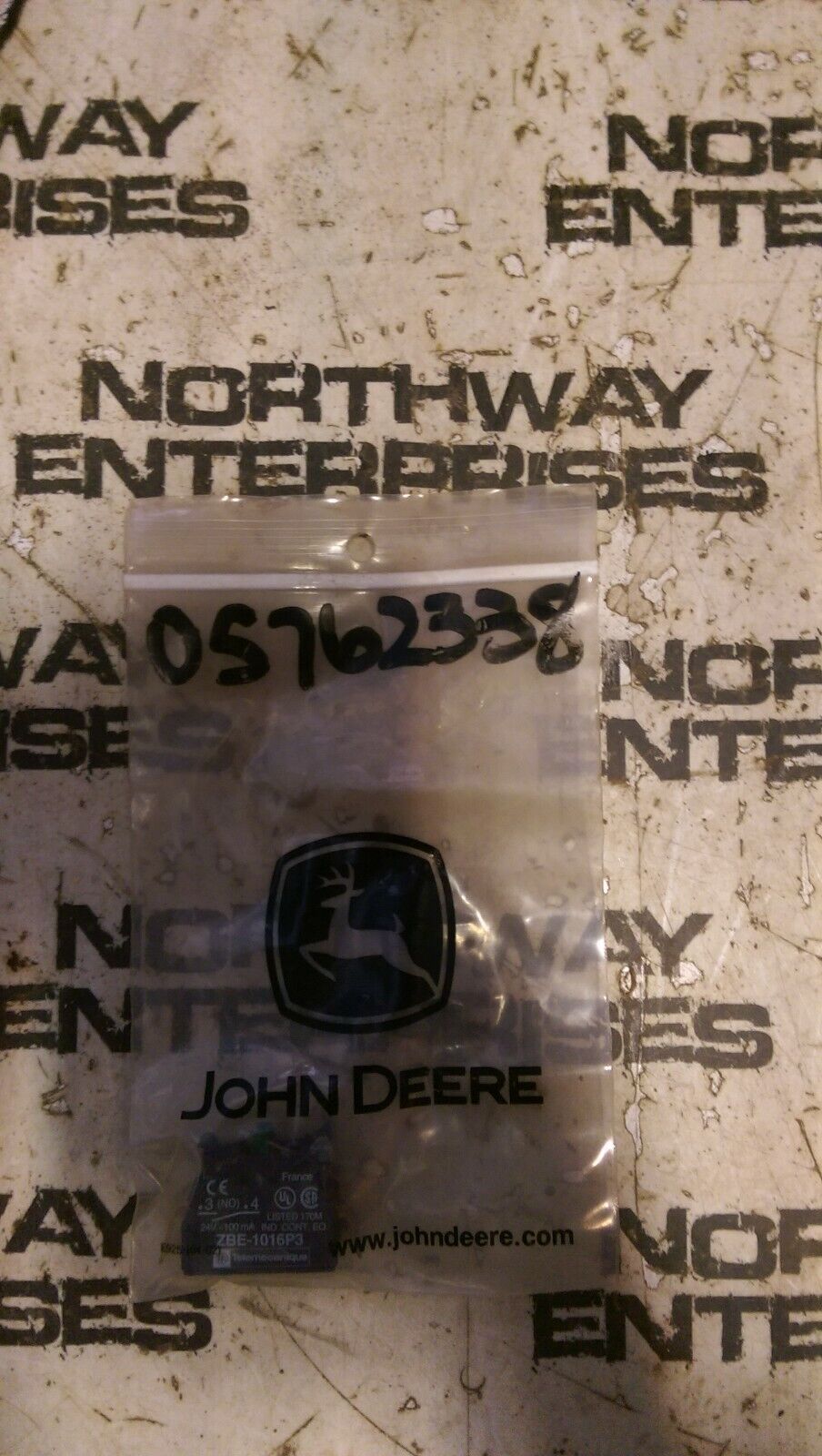 JOHN DEERE / BOMAG 05762338 SWITCH