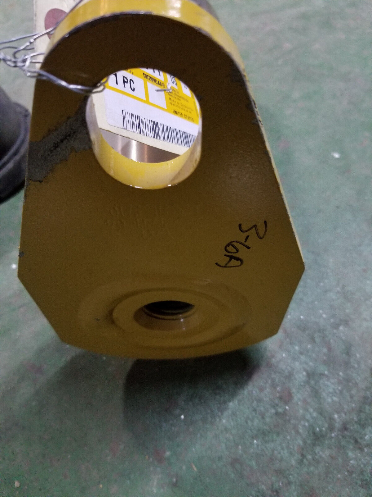 244-1711 Caterpillar 96.5mm Outside Diameter Linkage Pin 2441711