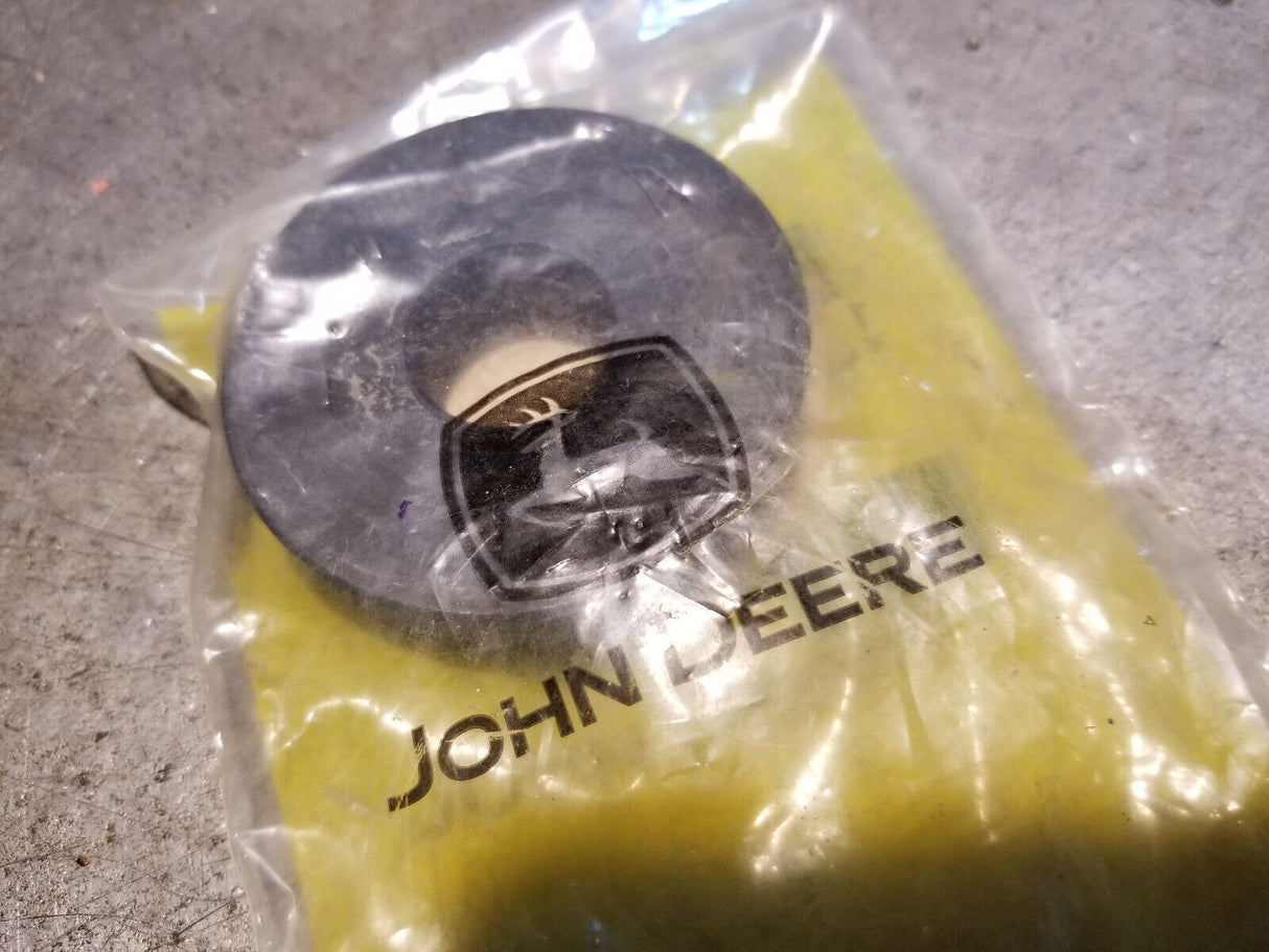 R517237 JOHN DEERE BUSHING