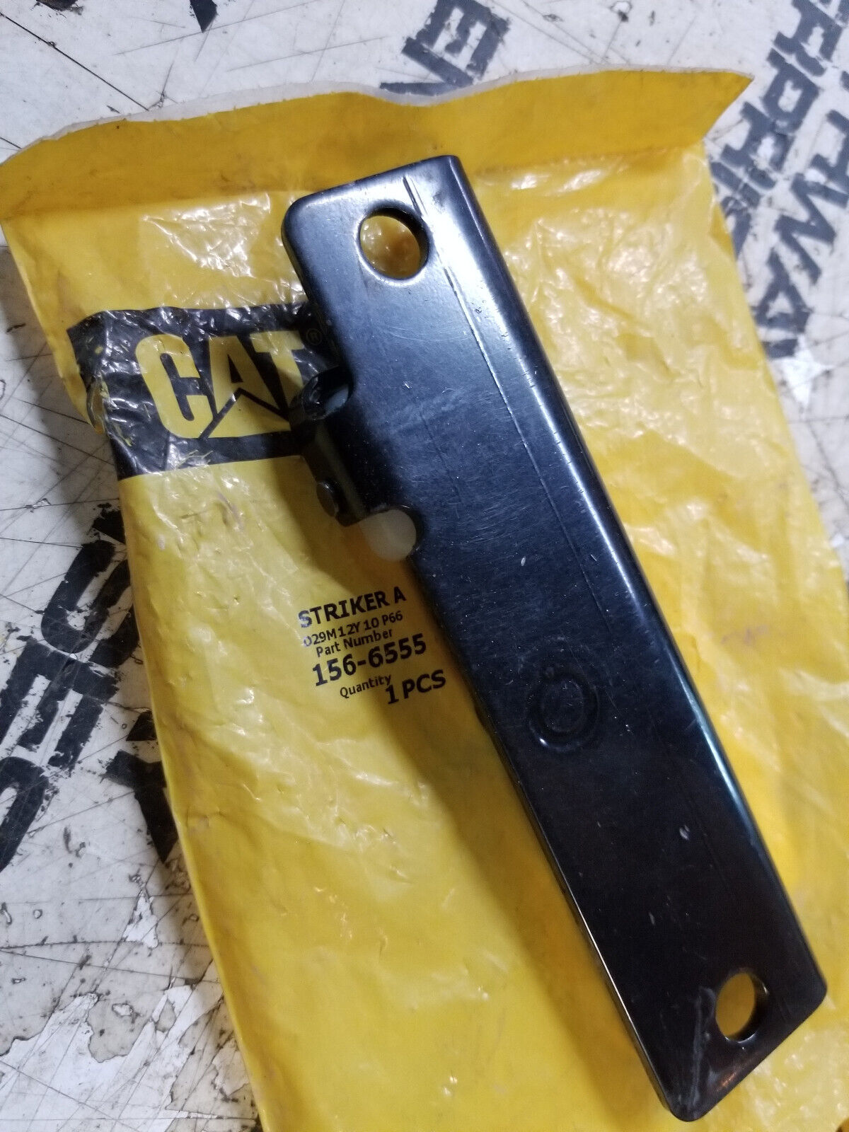 CATERPILLAR 156-6555 STRIKER 1566555